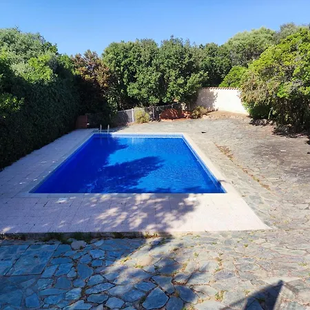 Splendide Vue Avec Piscine Дом отдыха